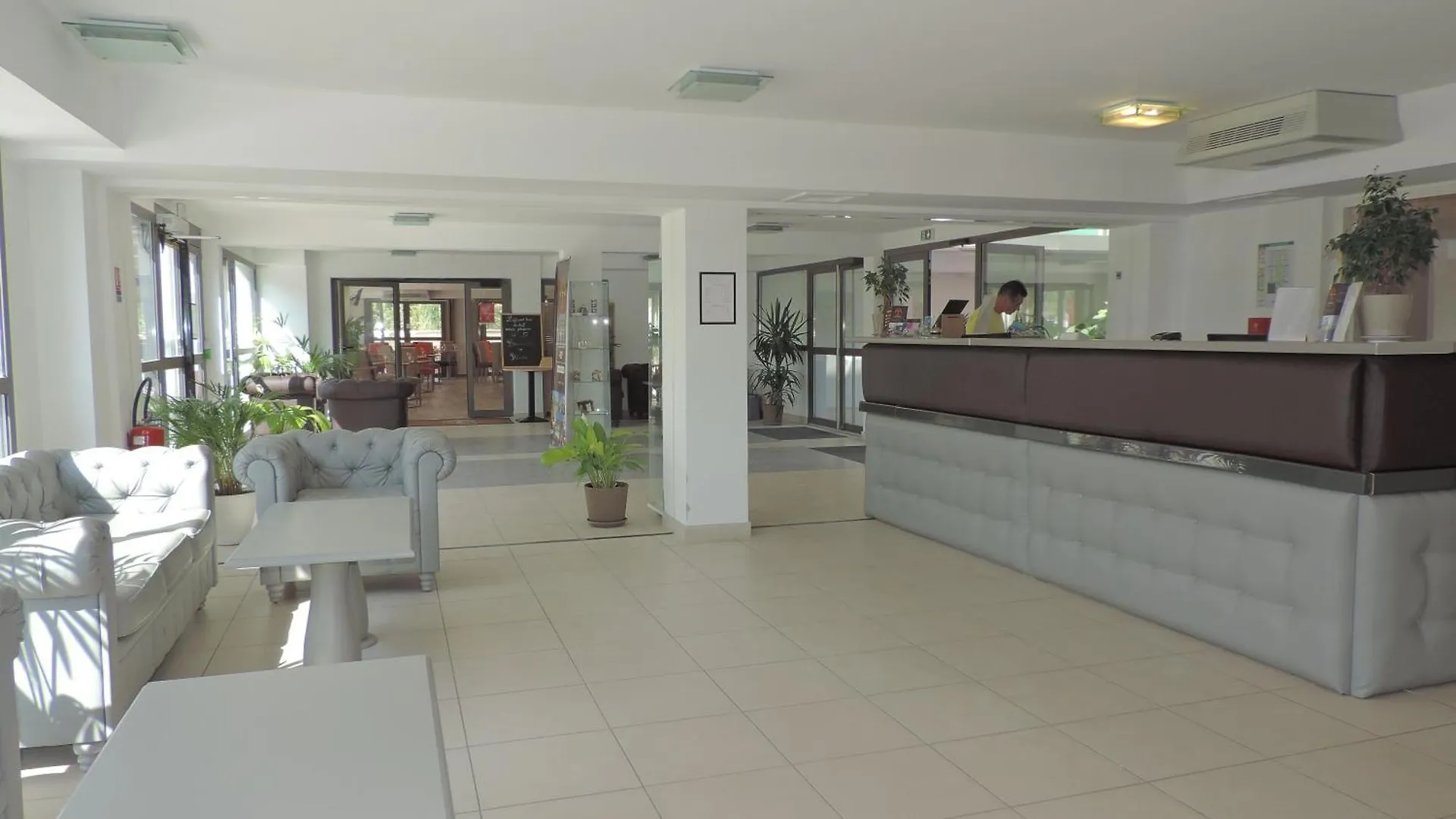 Aparthotel Studio Nuitee En Provence 2 Eguilles