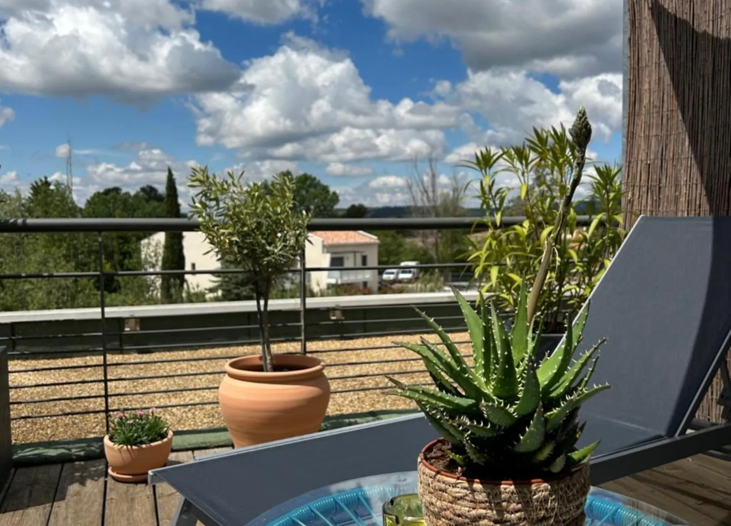 Studio Nuitee En Provence 2 Éguilles 아파트호텔