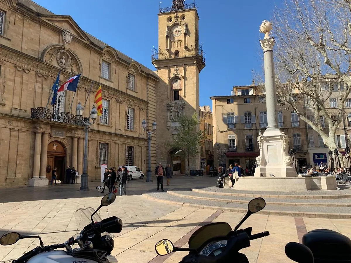 Aparthotel Studio Nuitee En Provence 2 Eguilles France